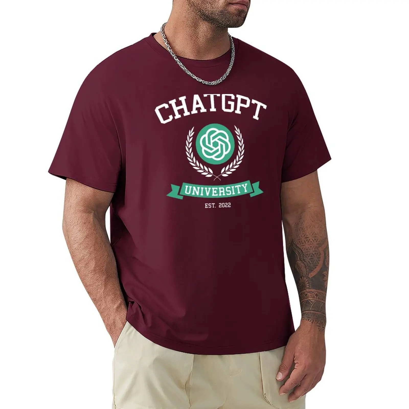 ChatGPT University - funny t s - Men'S Fashion University recensione e prezzo